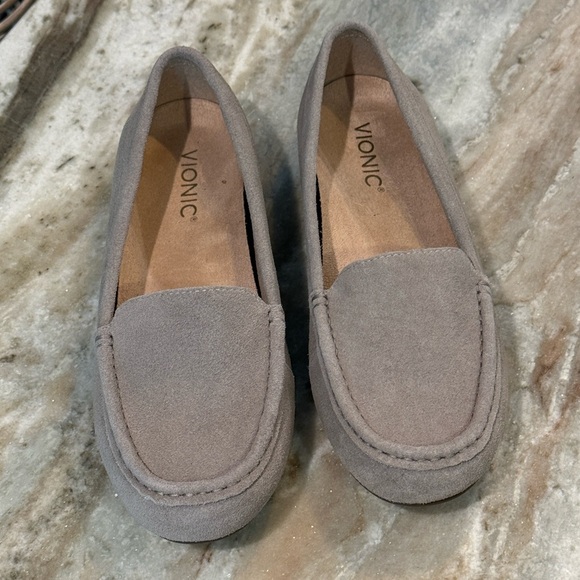Women’s VIONIC Debbie grey suede leather slip on loafers- Size 9 - Picture 5 of 12